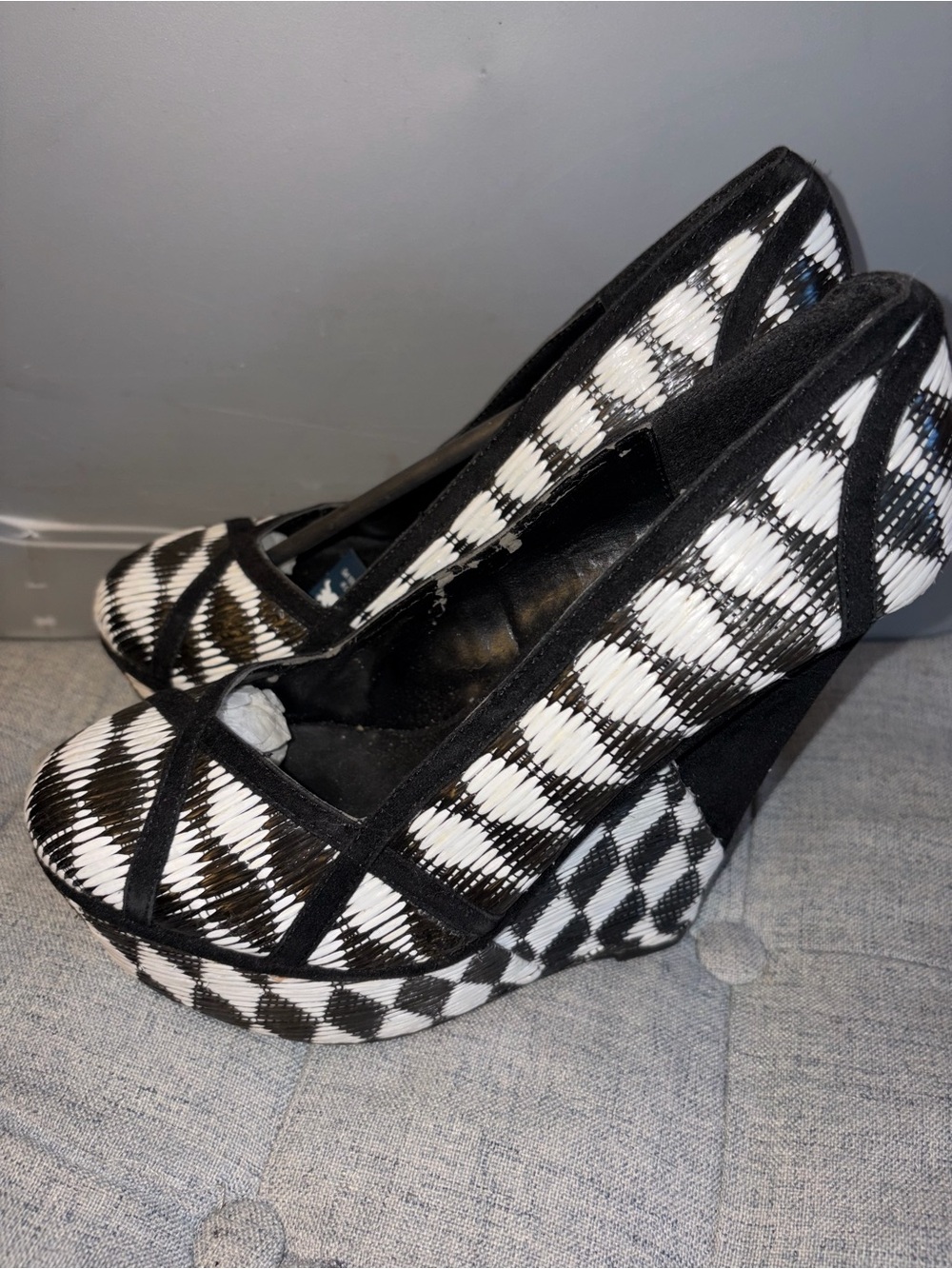 Shiekh Black & White Patterned Wedge Pumps